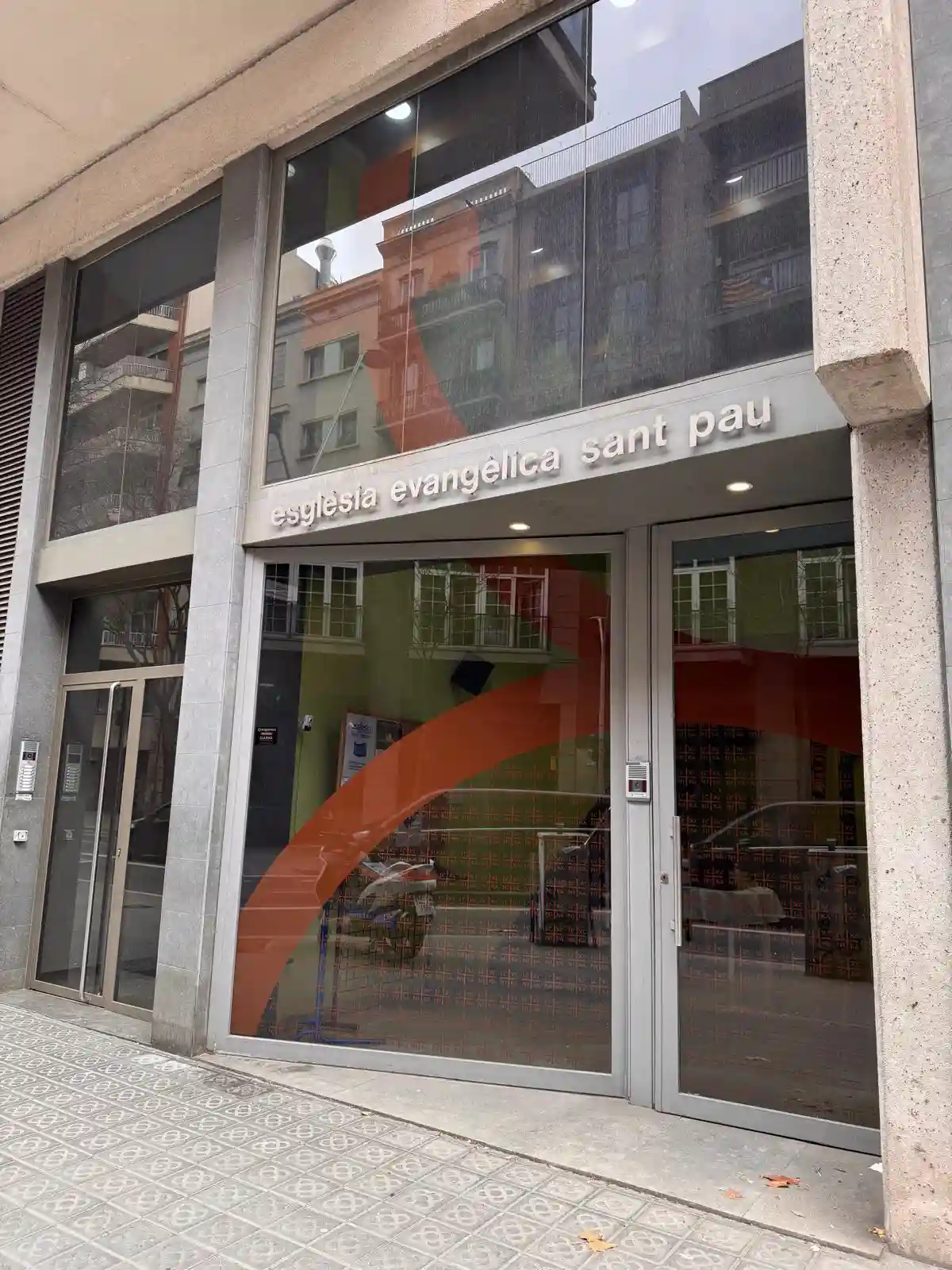 Façana actual de l’Església Protestant Sant Pau al carrer Aragó